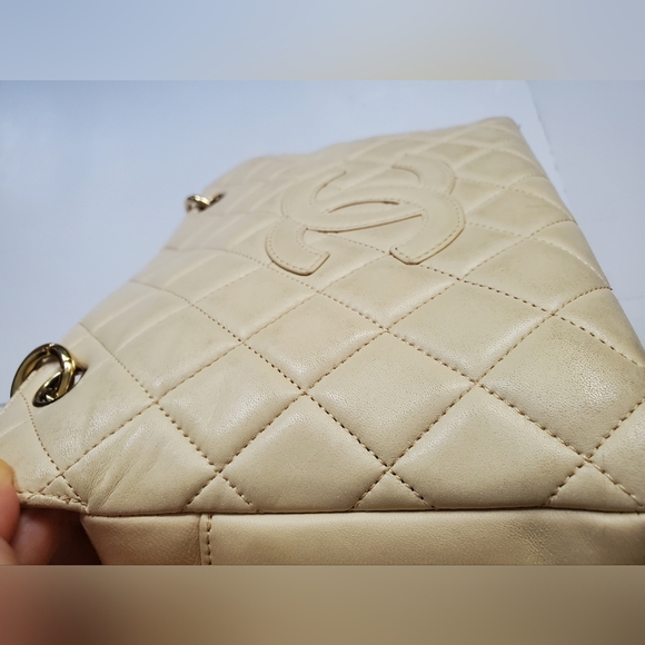 (SALE)Chanel Lambskin CC Logo Chain Strap Hobo Bag ▶️ Part1 - Picture 7 of 16